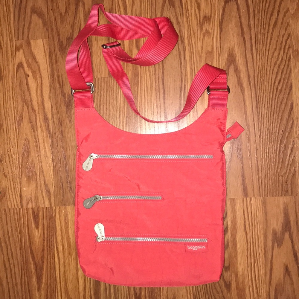 Baggallini Big Zipper Bag